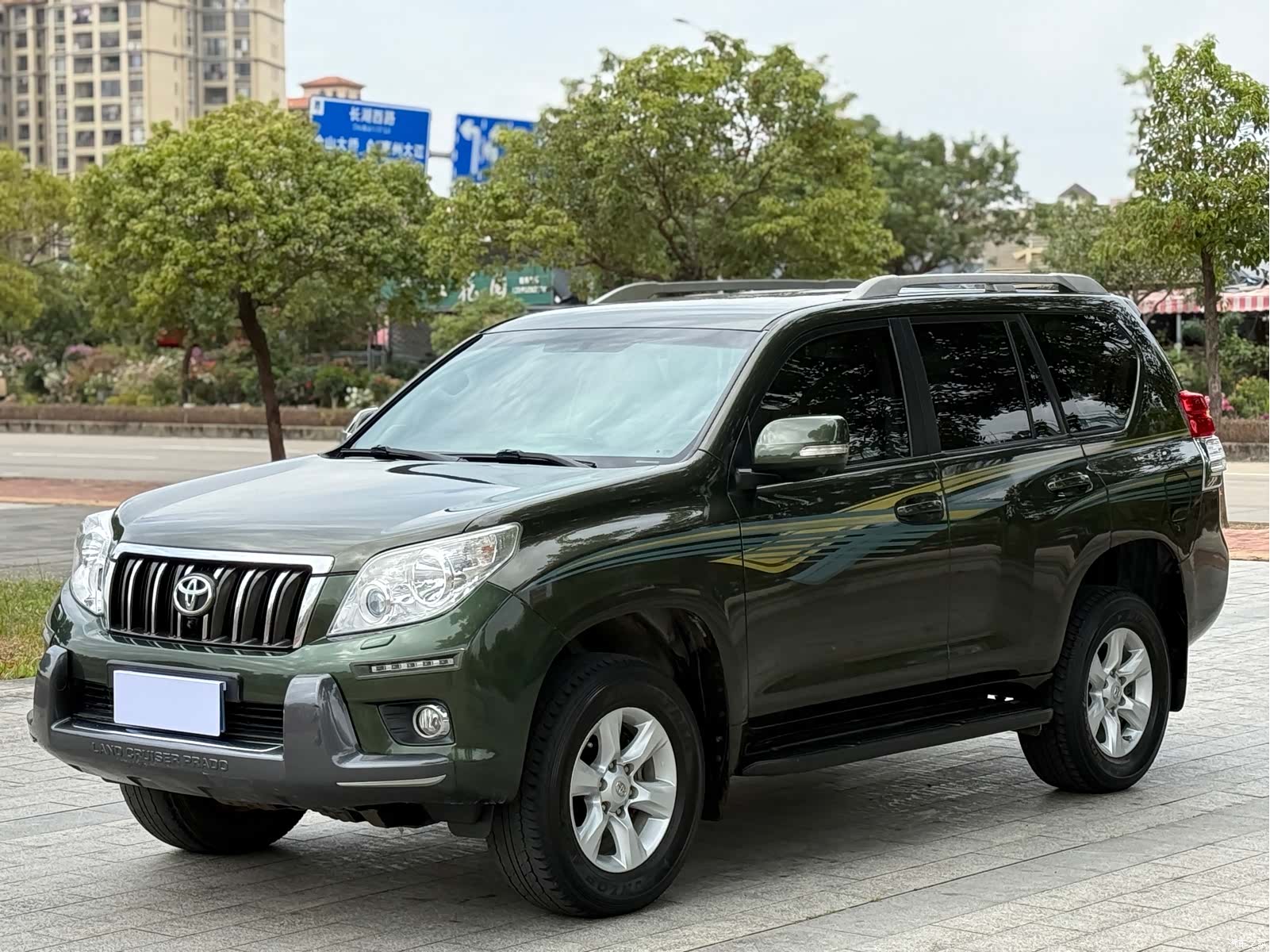 Toyota Prado, 2014 1
