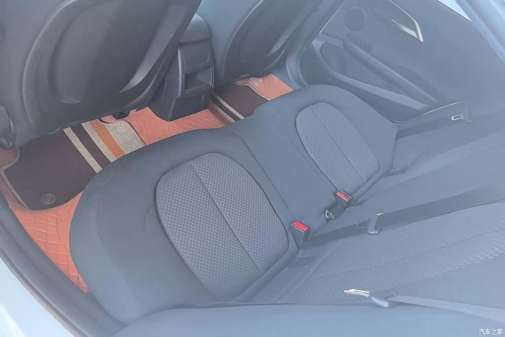 BMW 1 Series, 2018 11