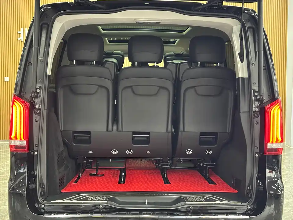 Mercedes-Benz V-class