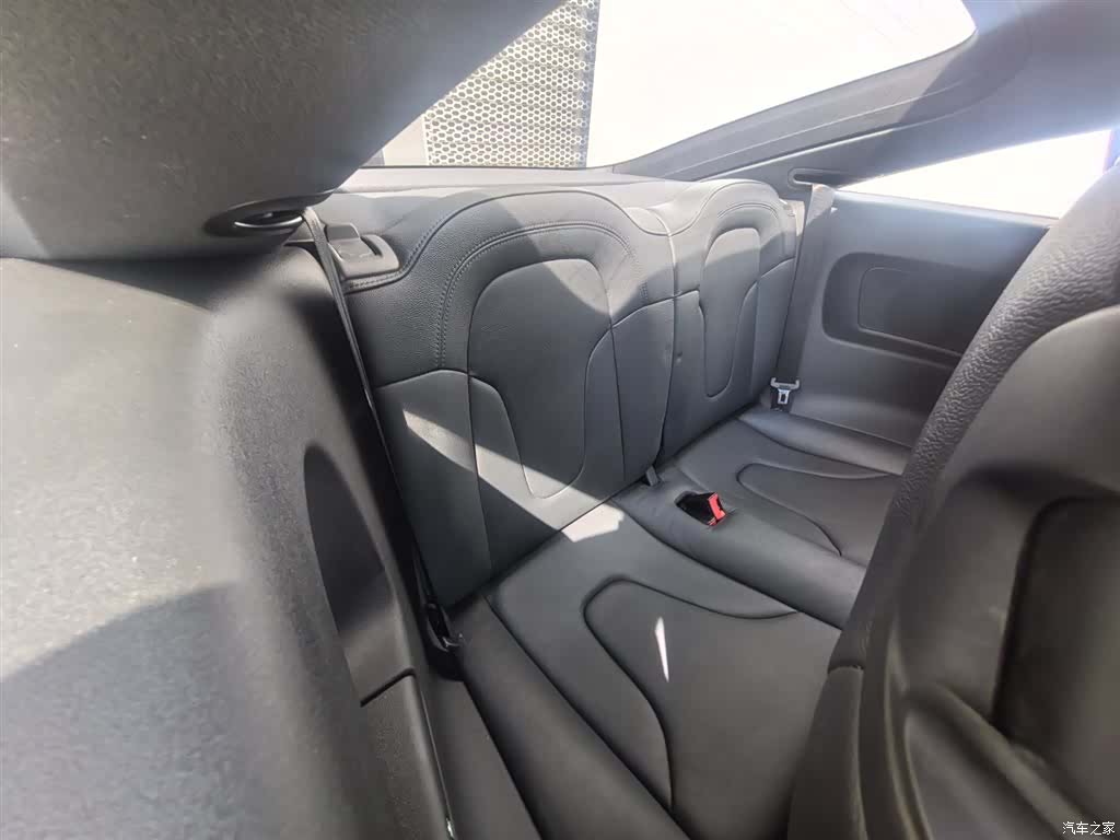 Audi TT, 2015 9