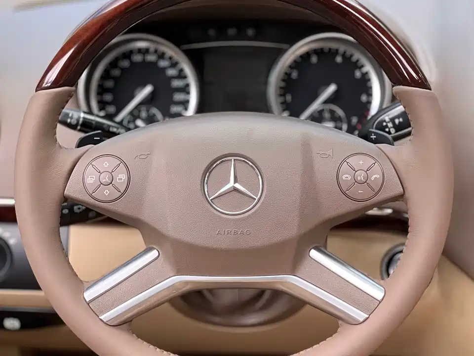 Mercedes-Benz GL grade