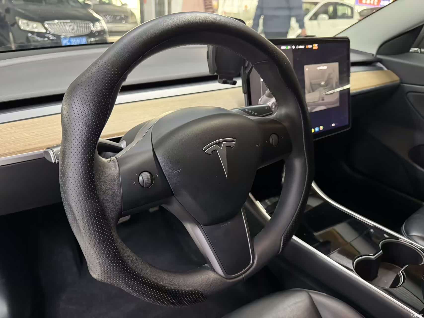 Tesla Model 3, 2020 все фото