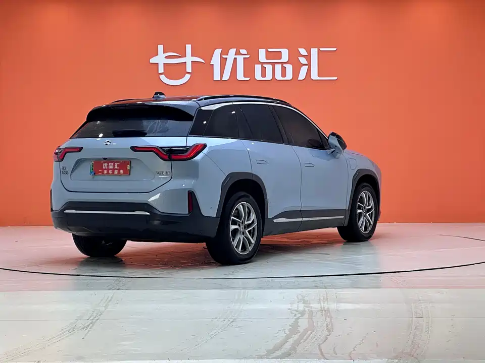 NIO ES6