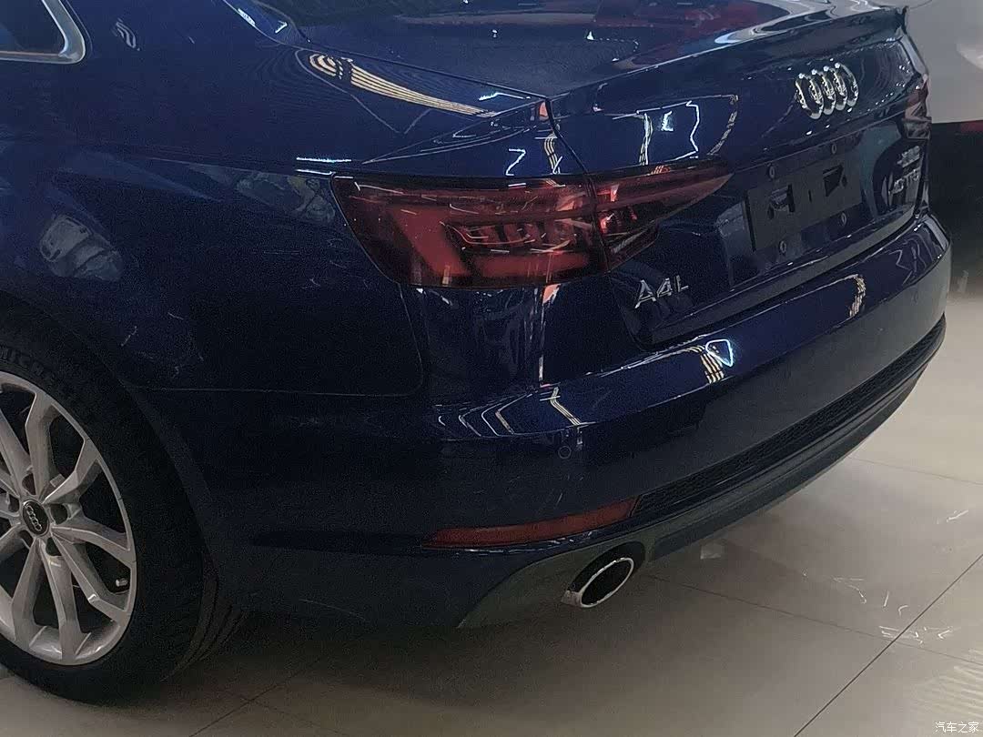 Audi A4L, 2019 8