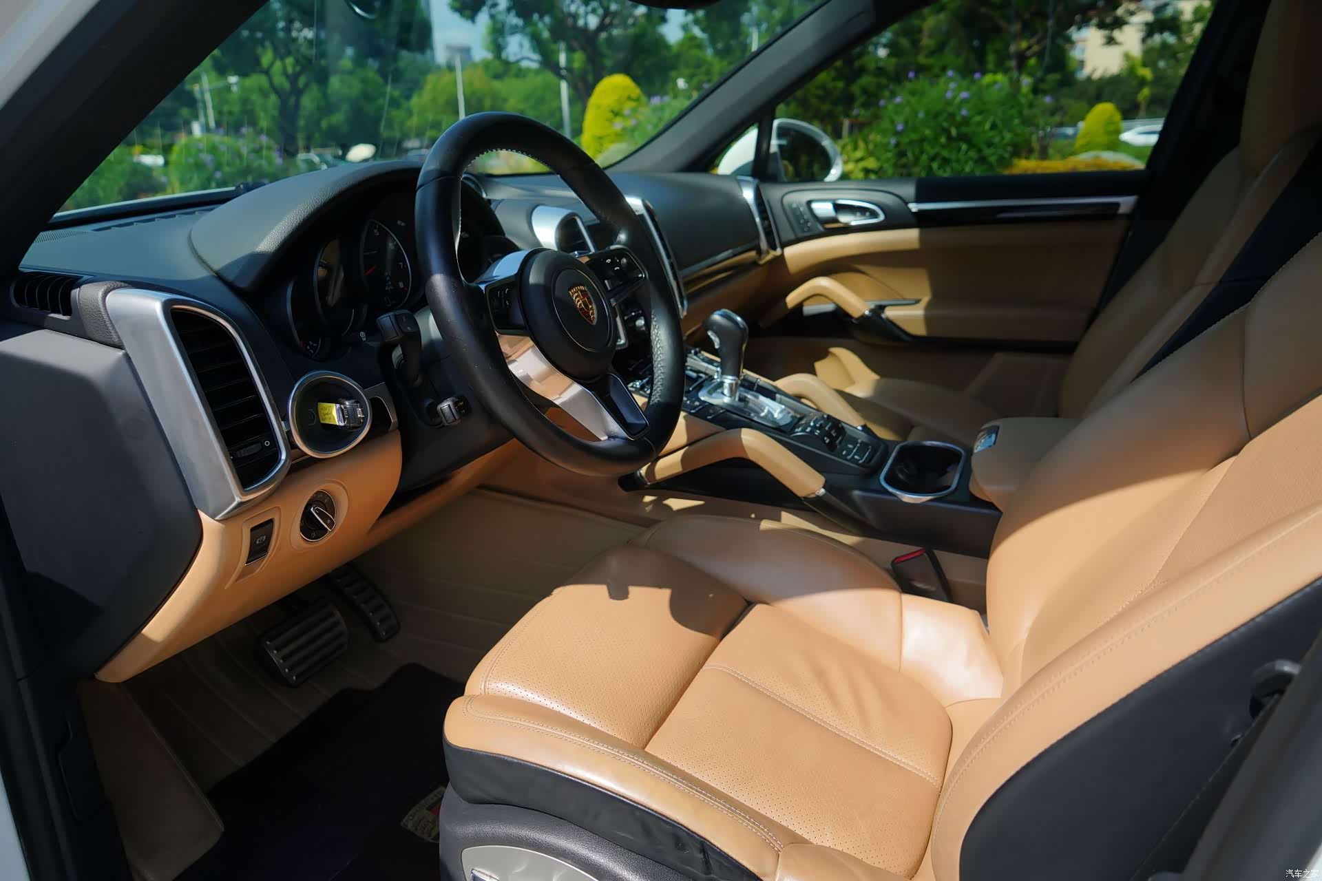 Porsche Cayenne, 2015 все фото
