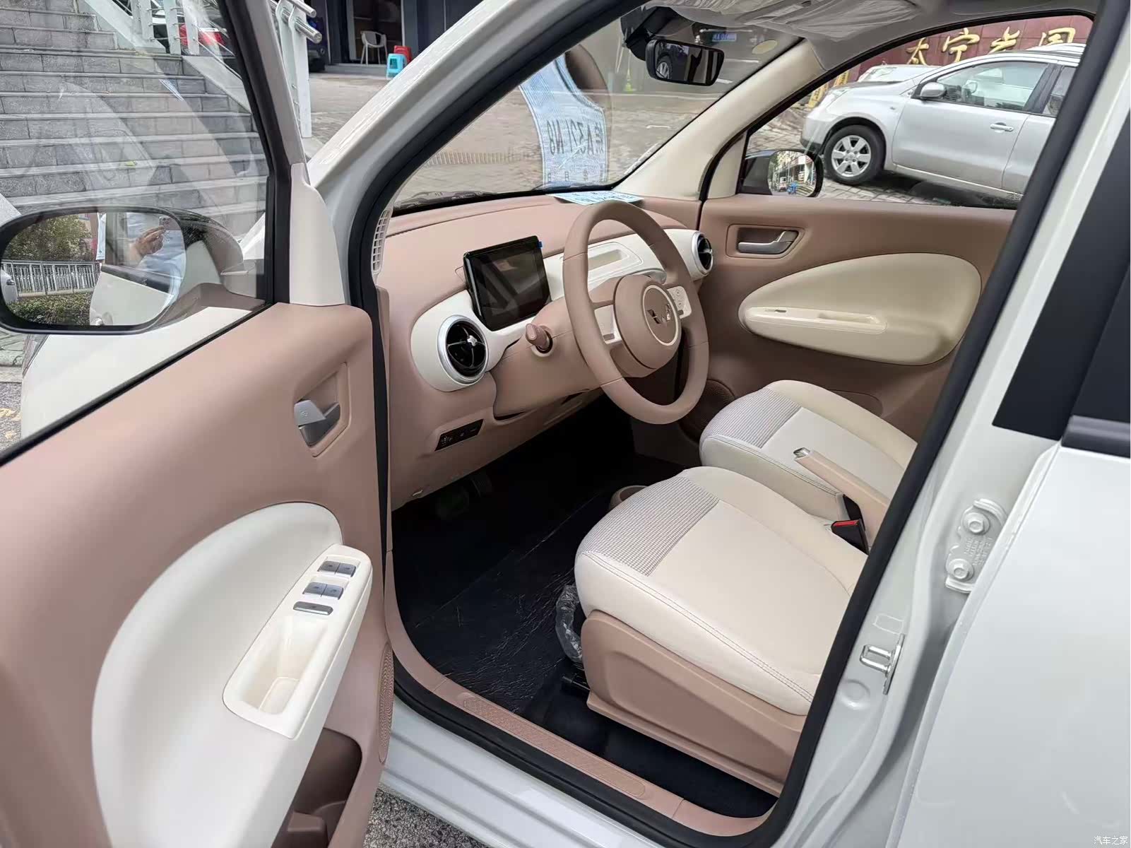 Wuling MINIEV, 2026 6