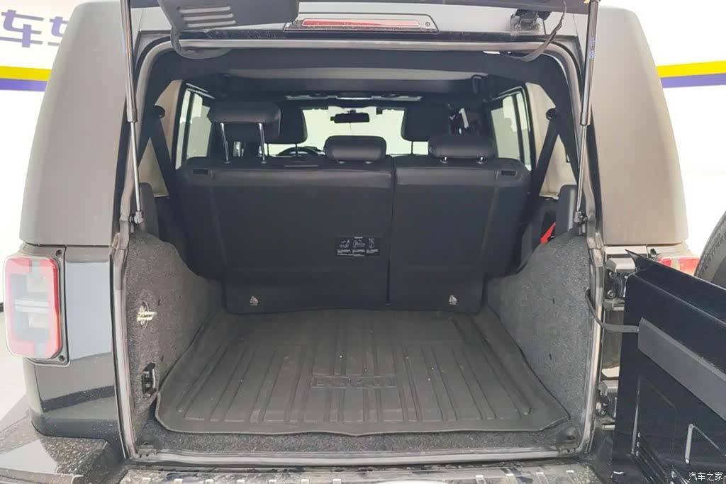 BAIC BJ40, 2025 4