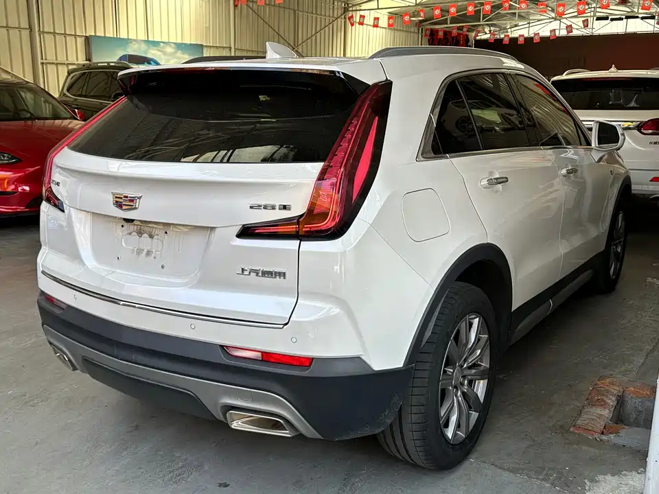 Cadillac XT4