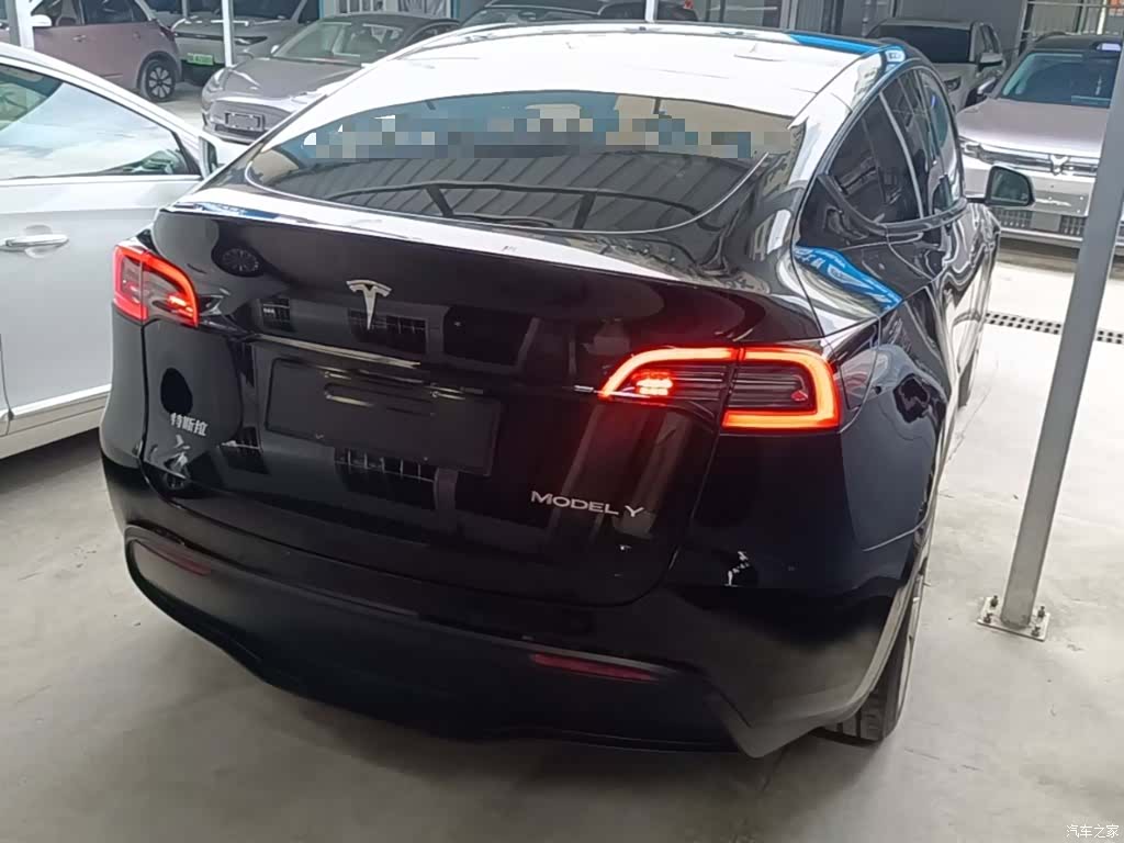 Tesla Model Y, 2021 7