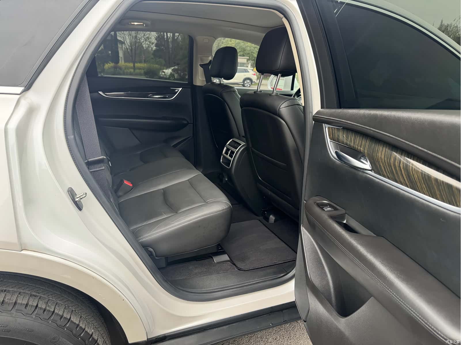 Cadillac XT5, 2017 10