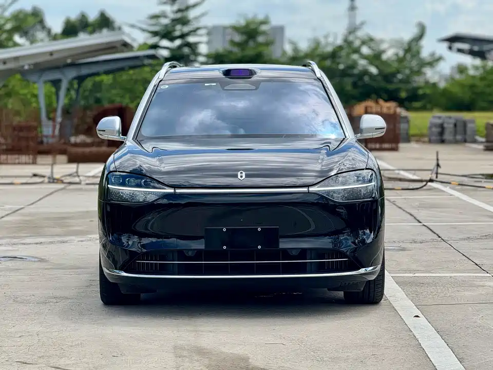 AITO Ask the world M9