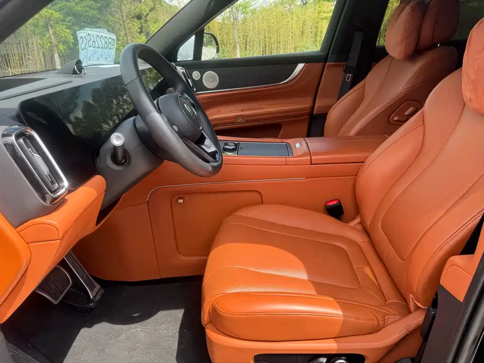 AITO Ask the world M9