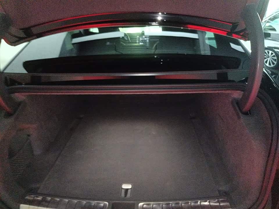 NIO ET7