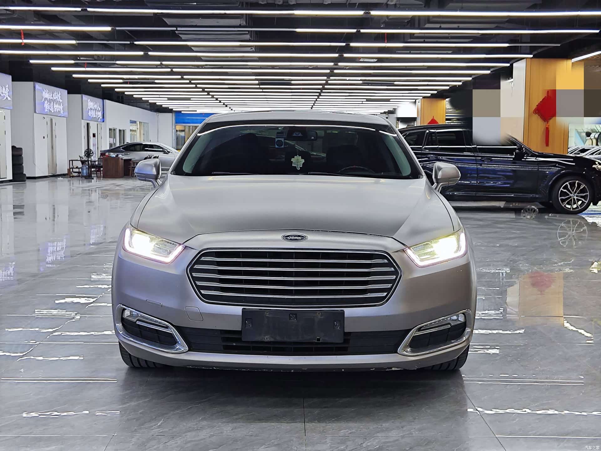 Ford Taurus, 2017 2