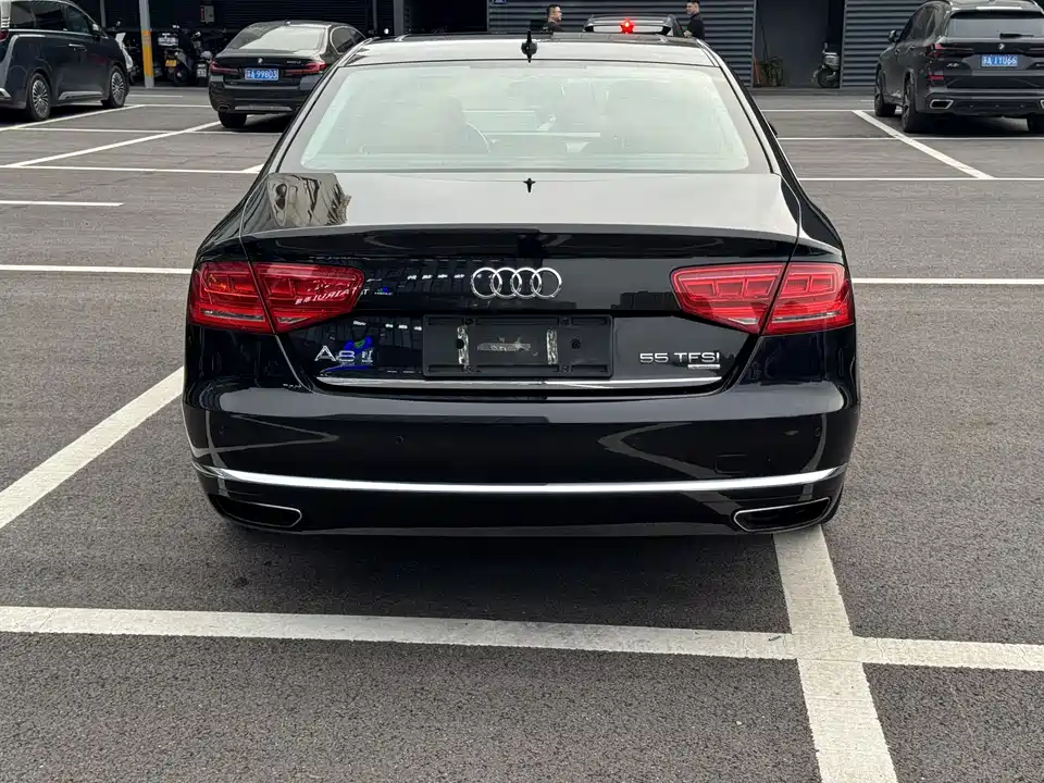 Audi A8
