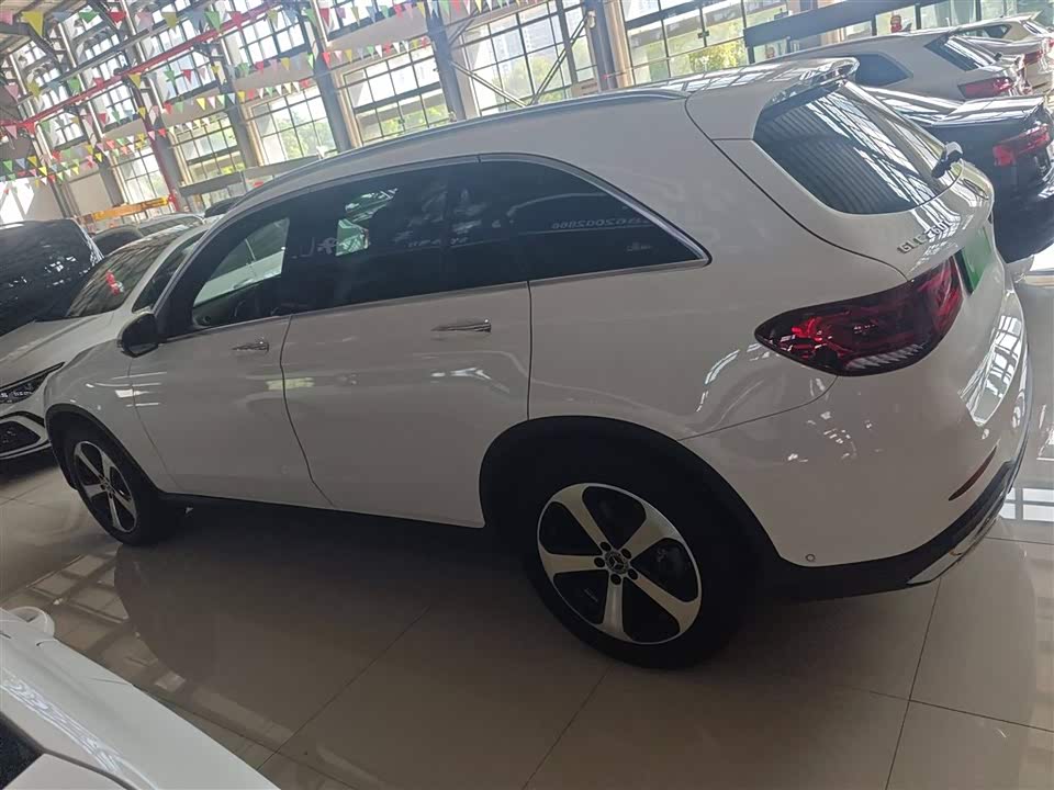Mercedes-Benz GLC Mercedes-Benz GLC