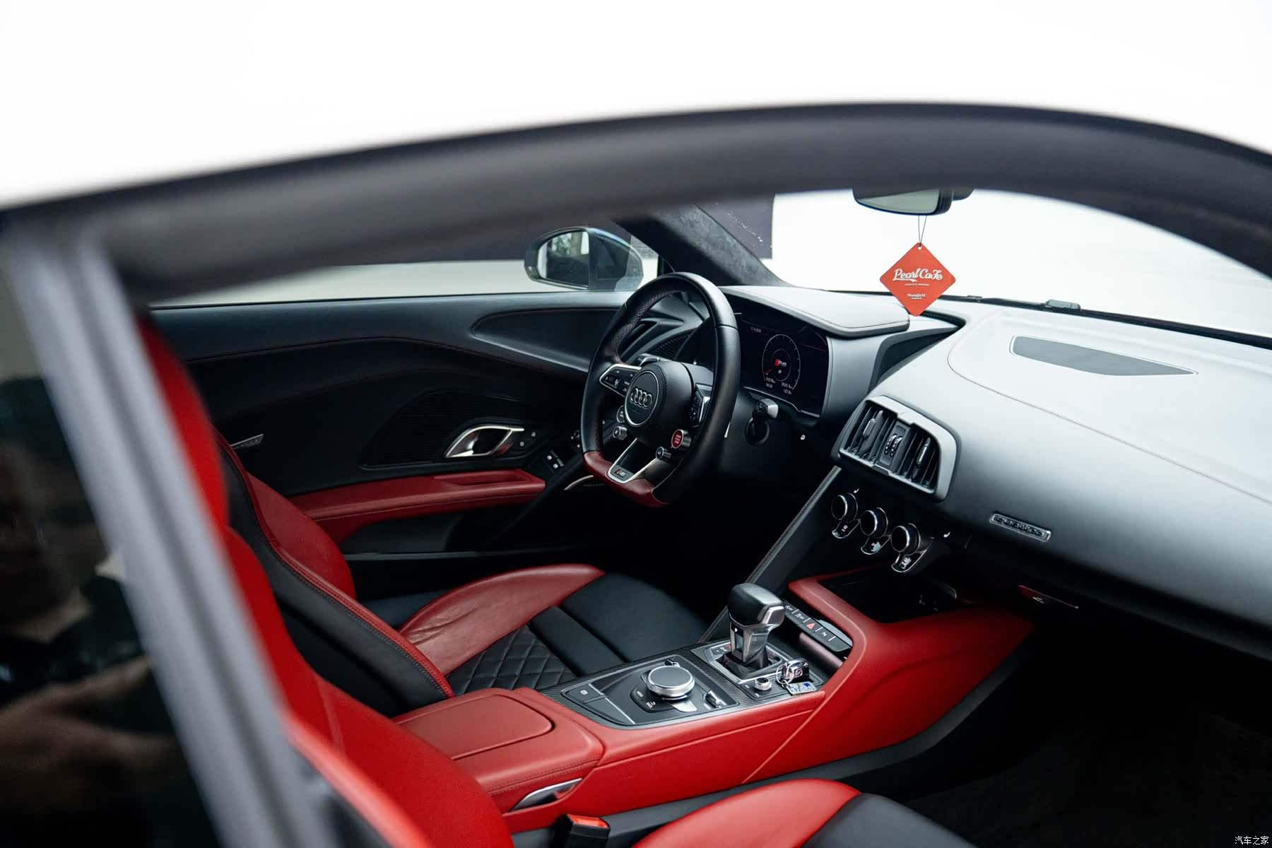 Audi R8, 2018 14