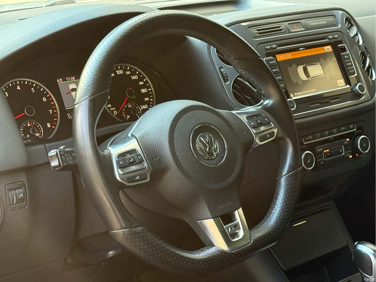 Volkswagen Tiguan, 2013 6