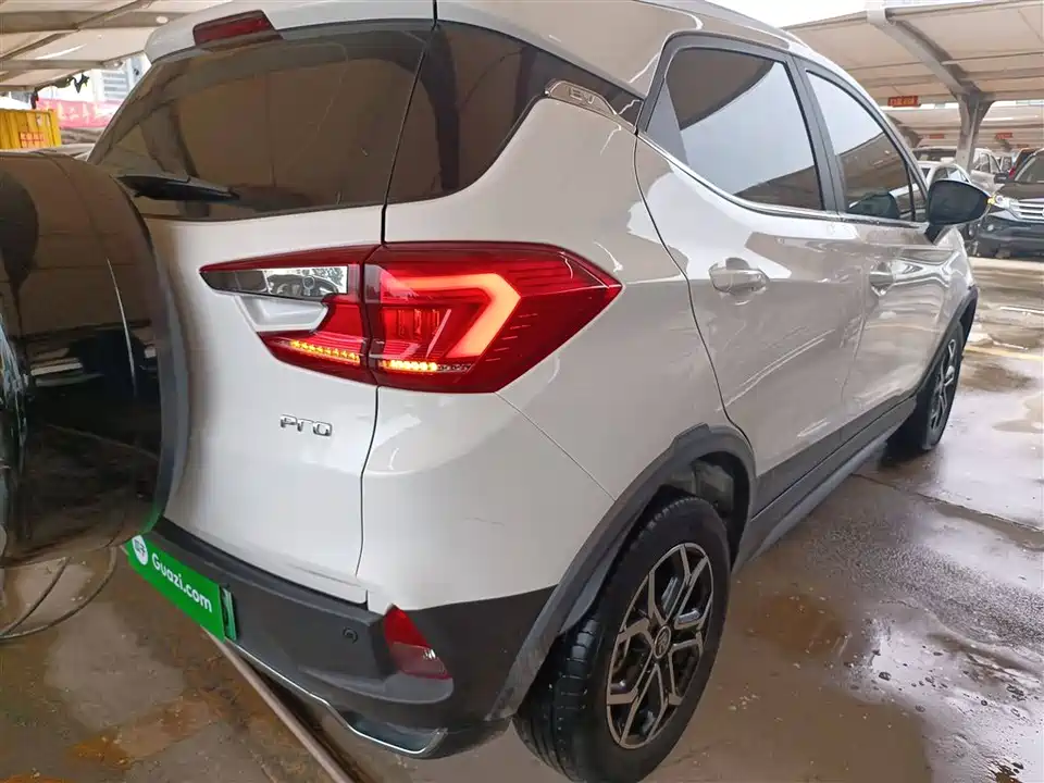 BYD Yuan Pro BYD Yuan Pro
