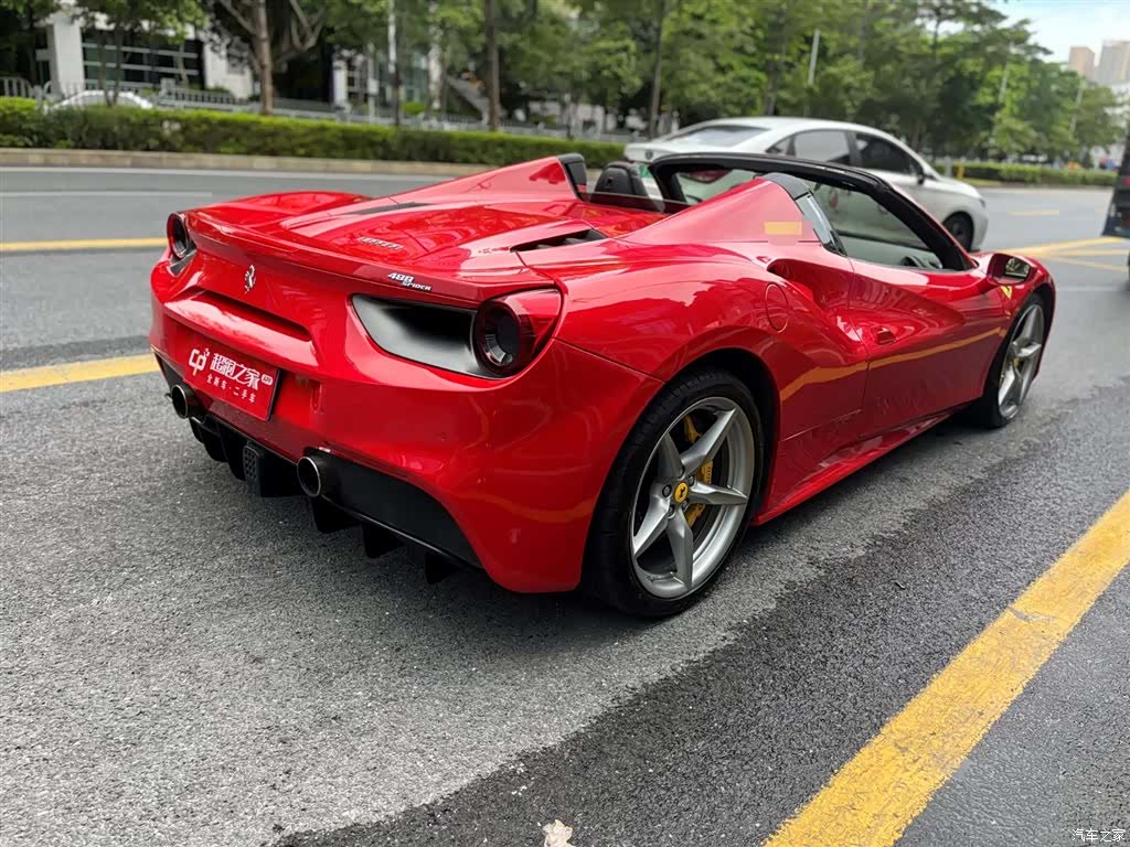 Ferrari 488, 2018 7