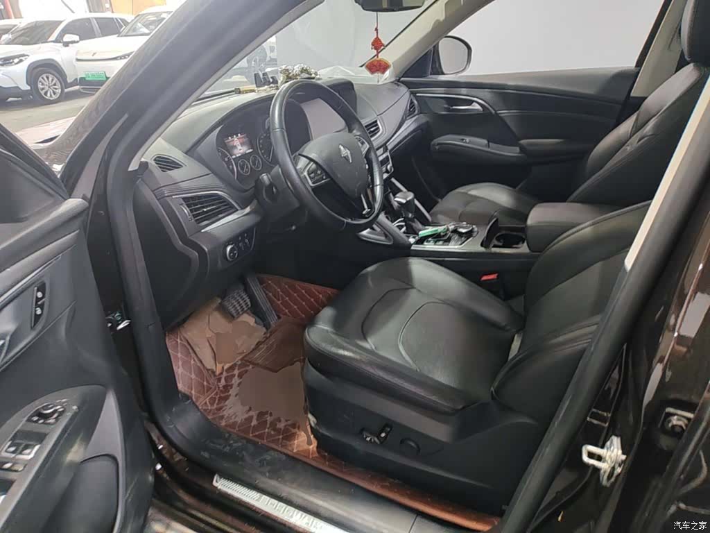 Borgward BX7, 2017 15