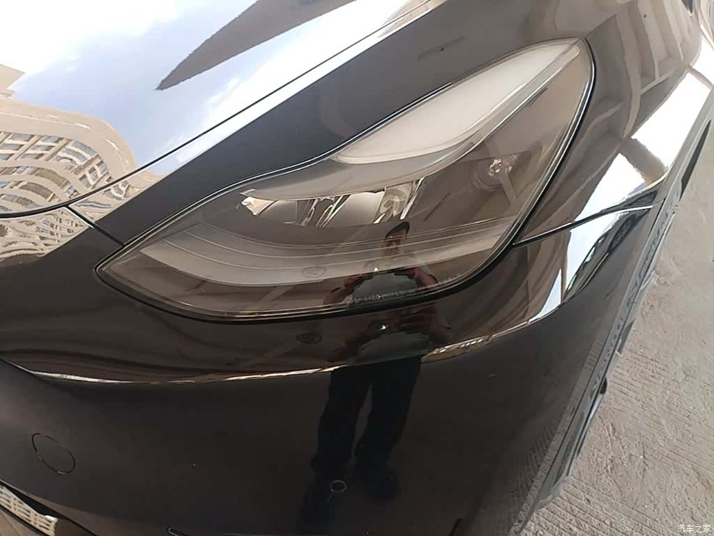 Tesla Model Y, 2022 24