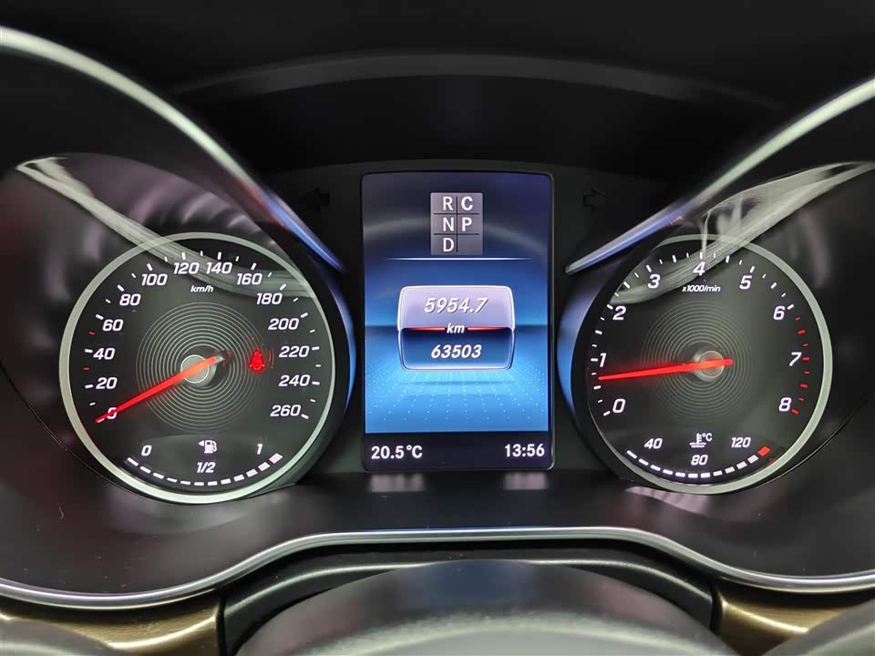 Mercedes-Benz V-class