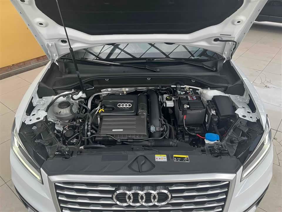 Audi Q2L