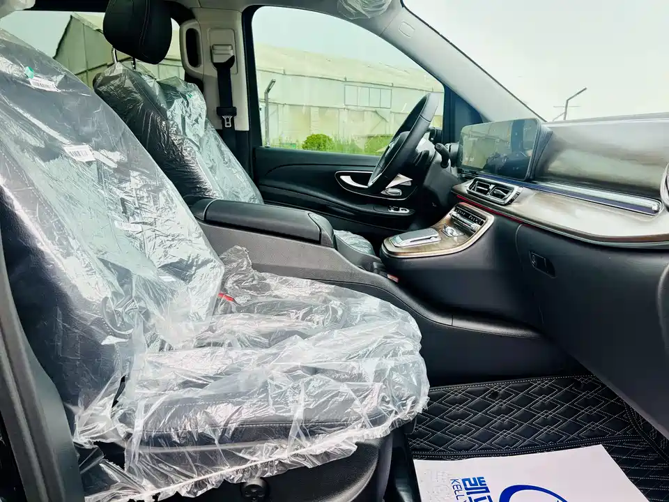 Mercedes-Benz V-class