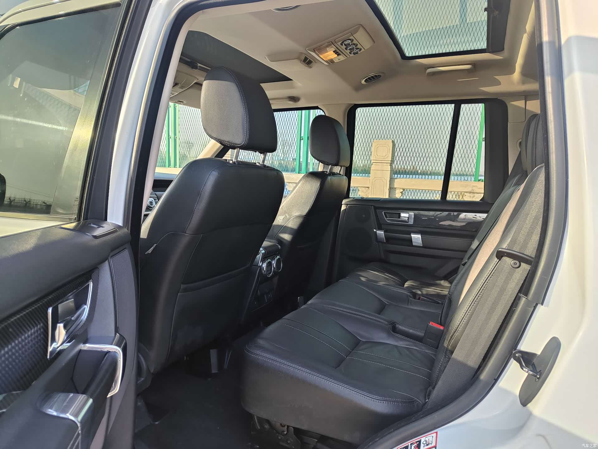 Land Rover Discovery, 2012 8