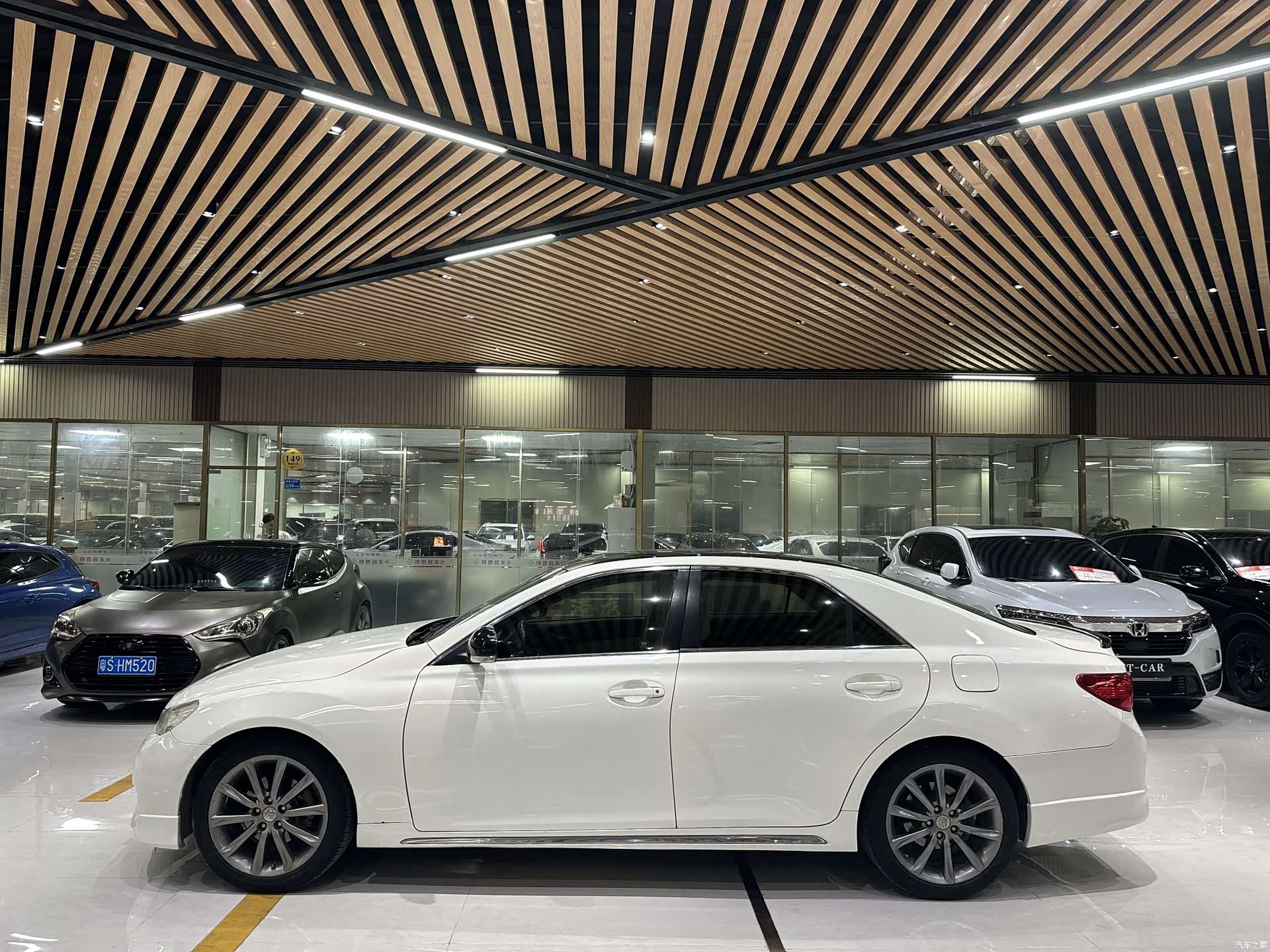Toyota 2.5V, 2012 все фото