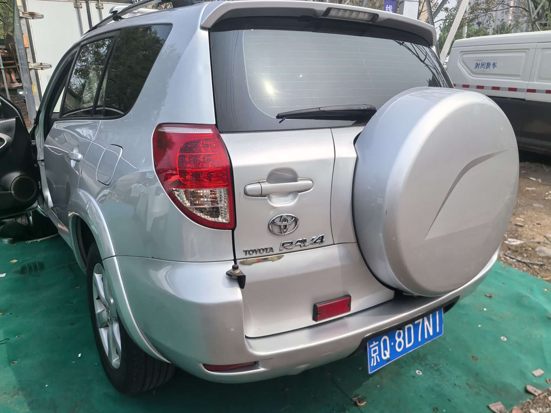 Toyota RAV4, 2008 11