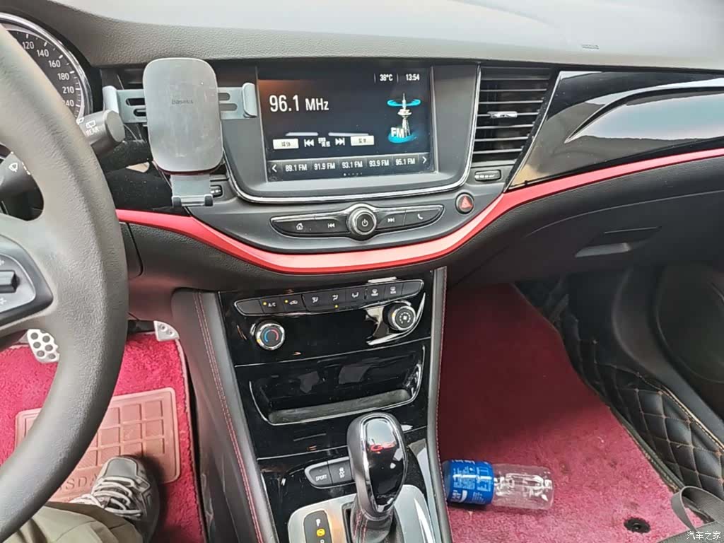 Buick Verano, 2017 13