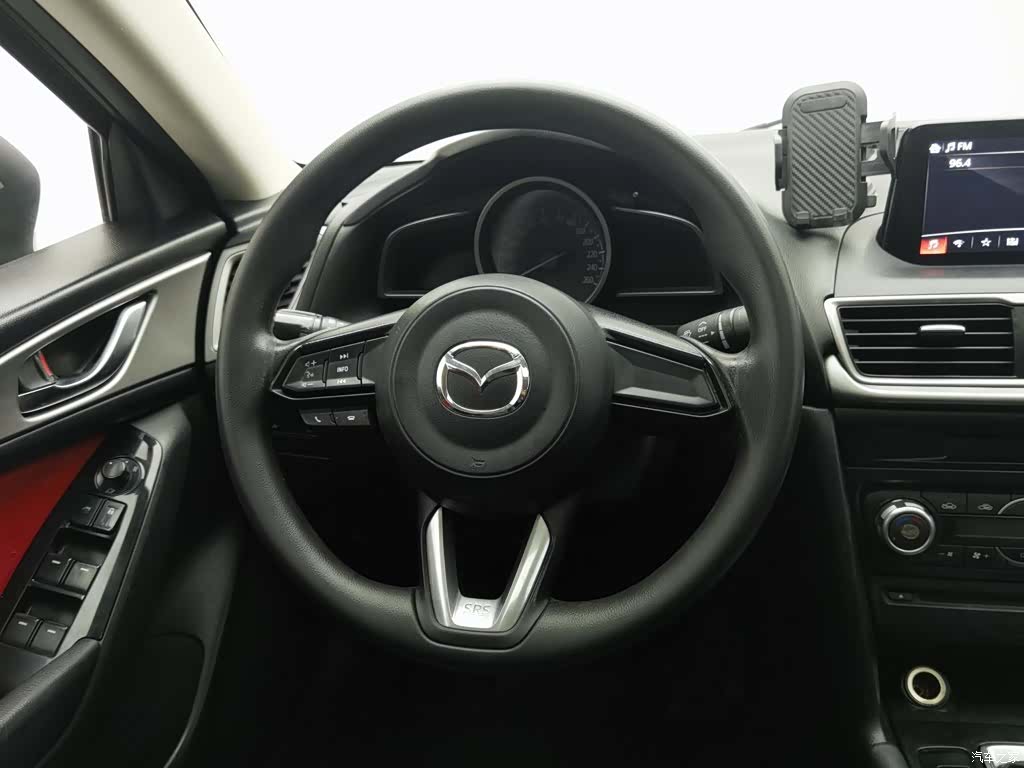 Mazda Mazda3, 2018 11