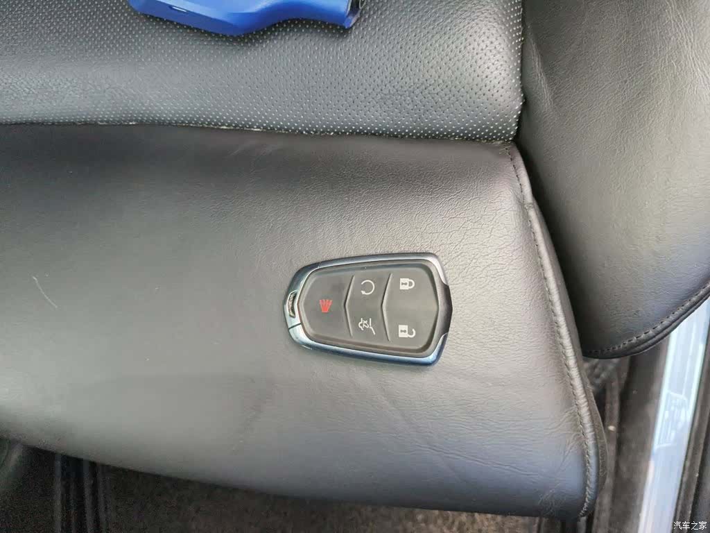Cadillac XT5, 2017 12