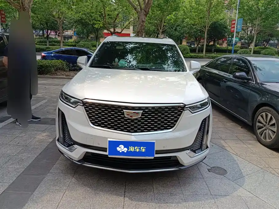 Cadillac XT6