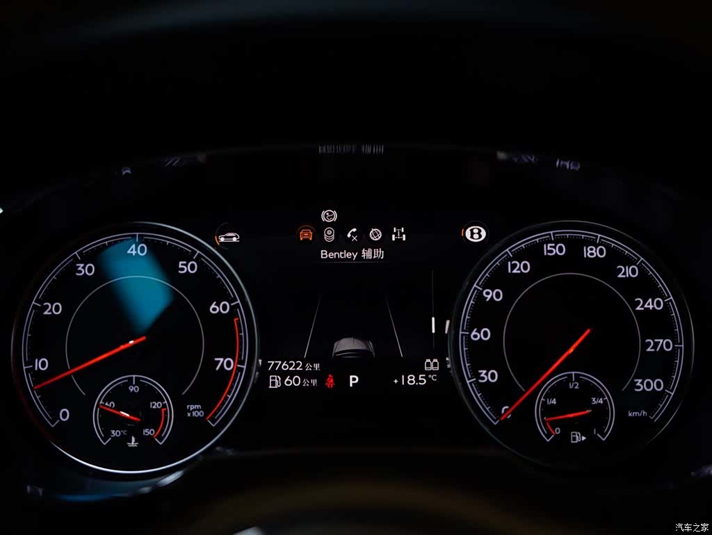 Bentley Bentayga, 2017 8