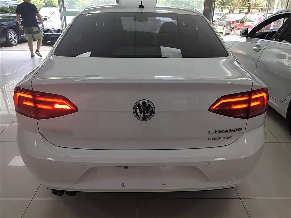 Volkswagen Lingdu