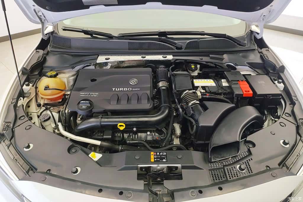 Buick Verano, 2023 10