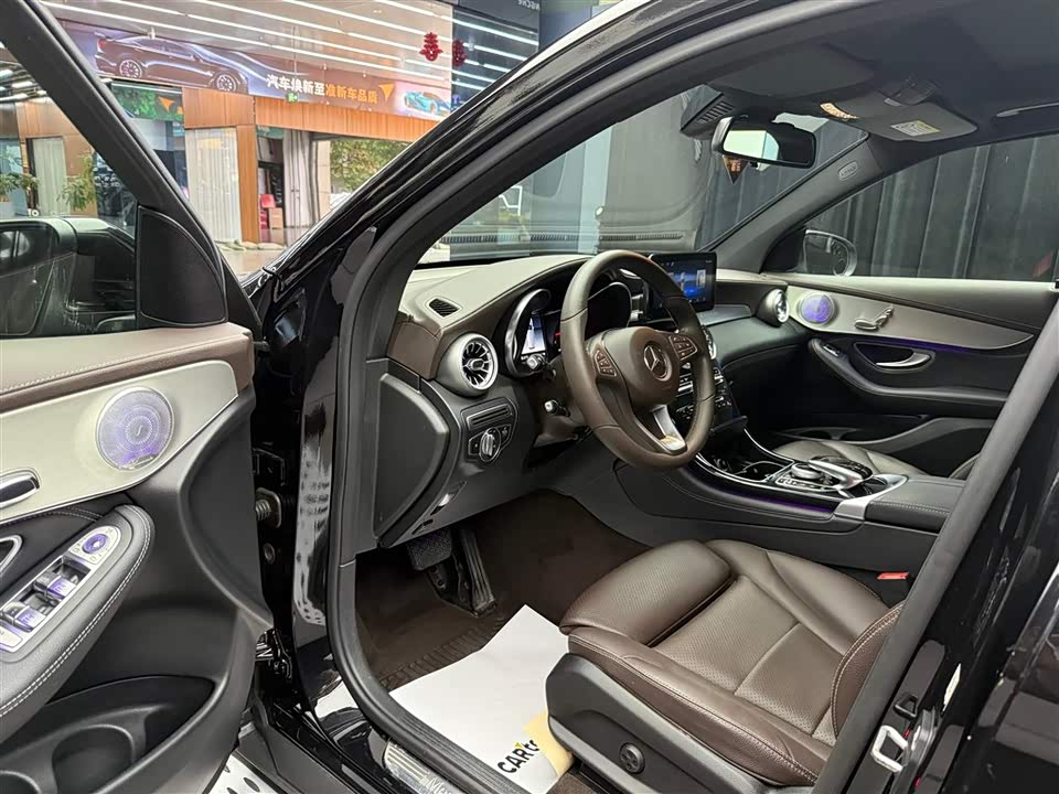 Mercedes-Benz GLC Mercedes-Benz GLC