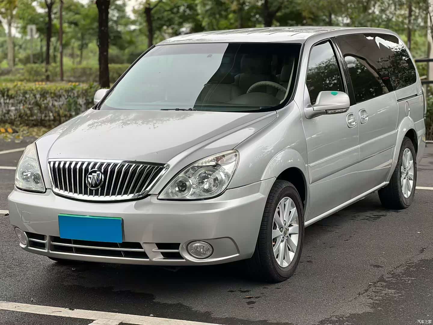 Buick GL8, 2015 1