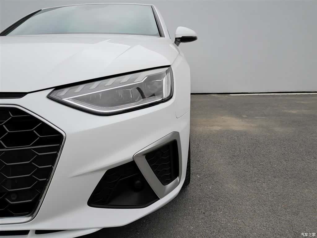 Audi A4L, 2022 17