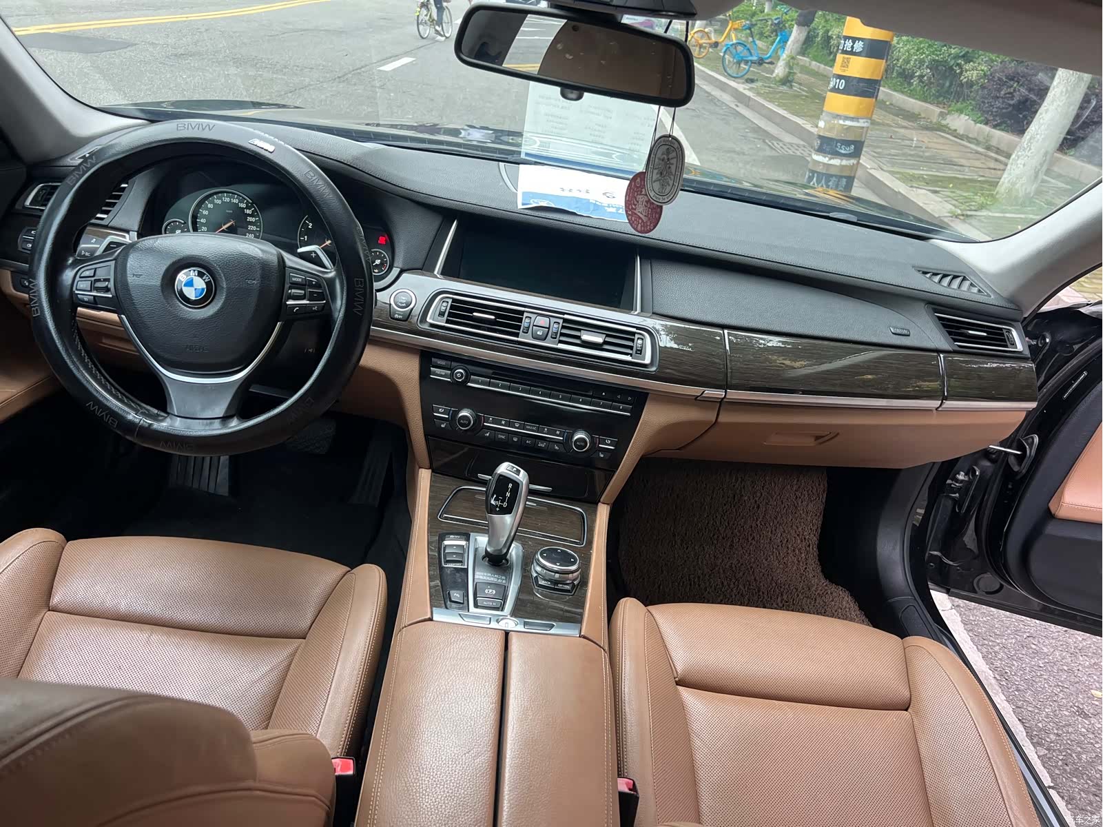 BMW 7 Series, 2013 28