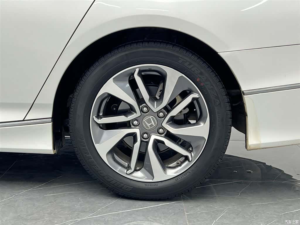 Honda Inspire, 2019 23