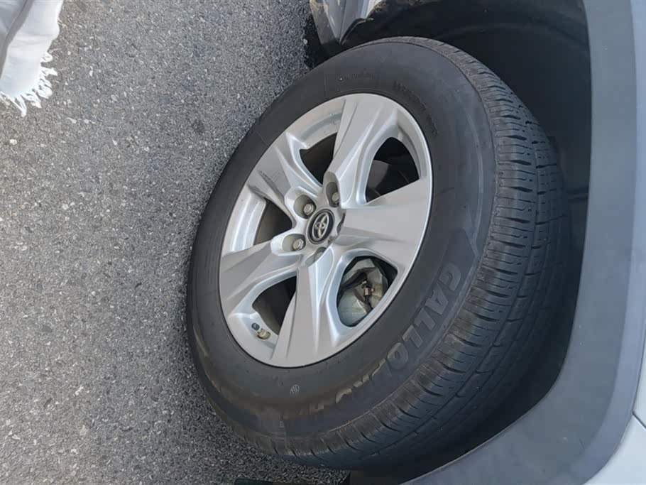 Toyota RAV4 Rongfang