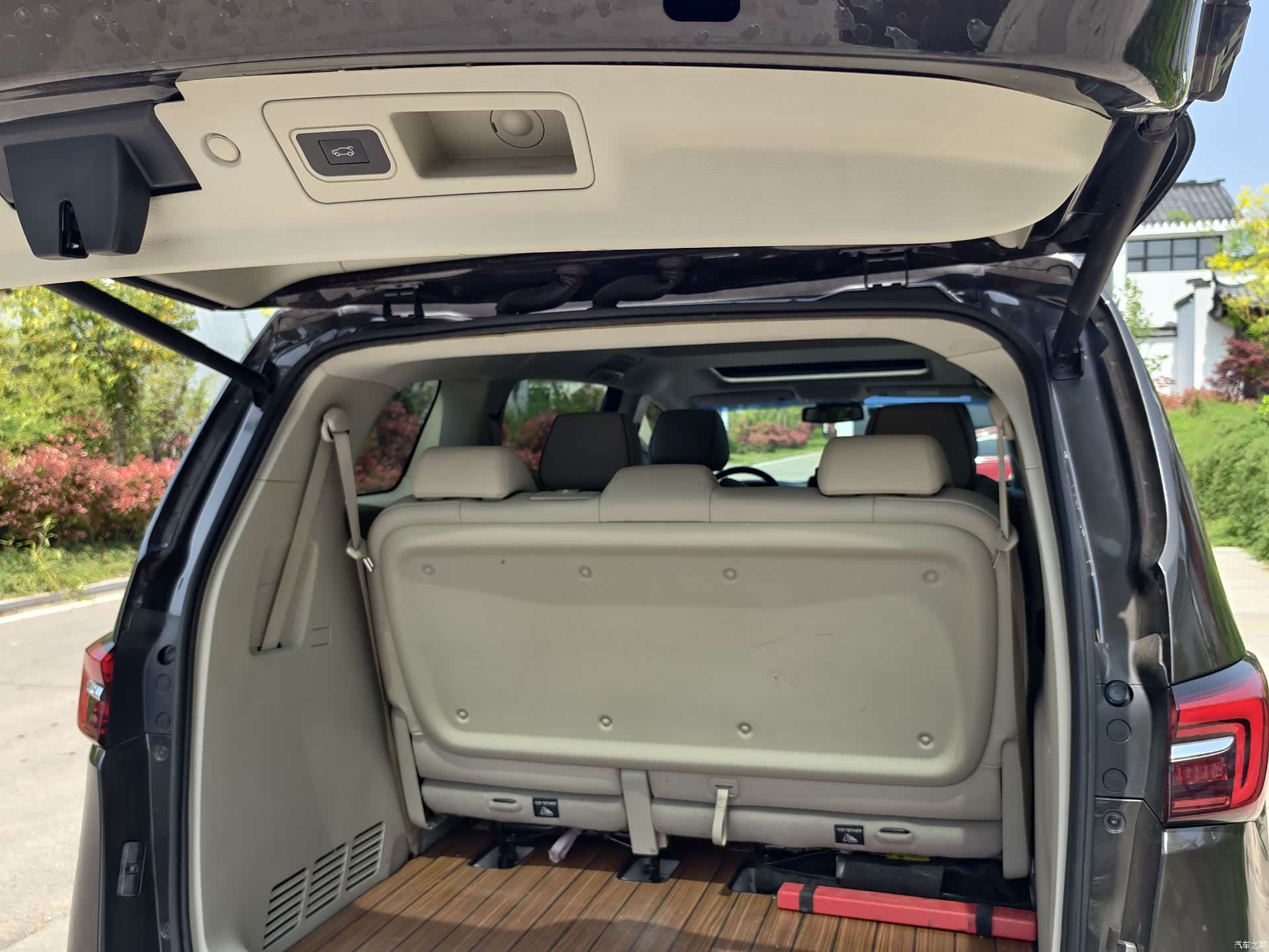 Buick GL8, 2020 6