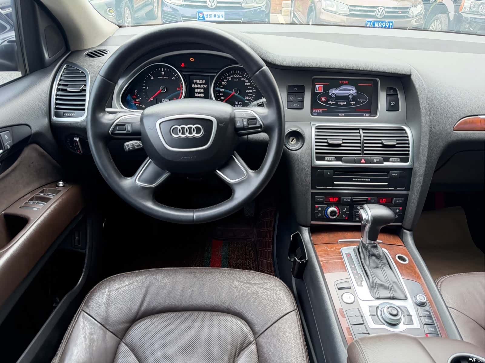 Audi Q7, 2012 10