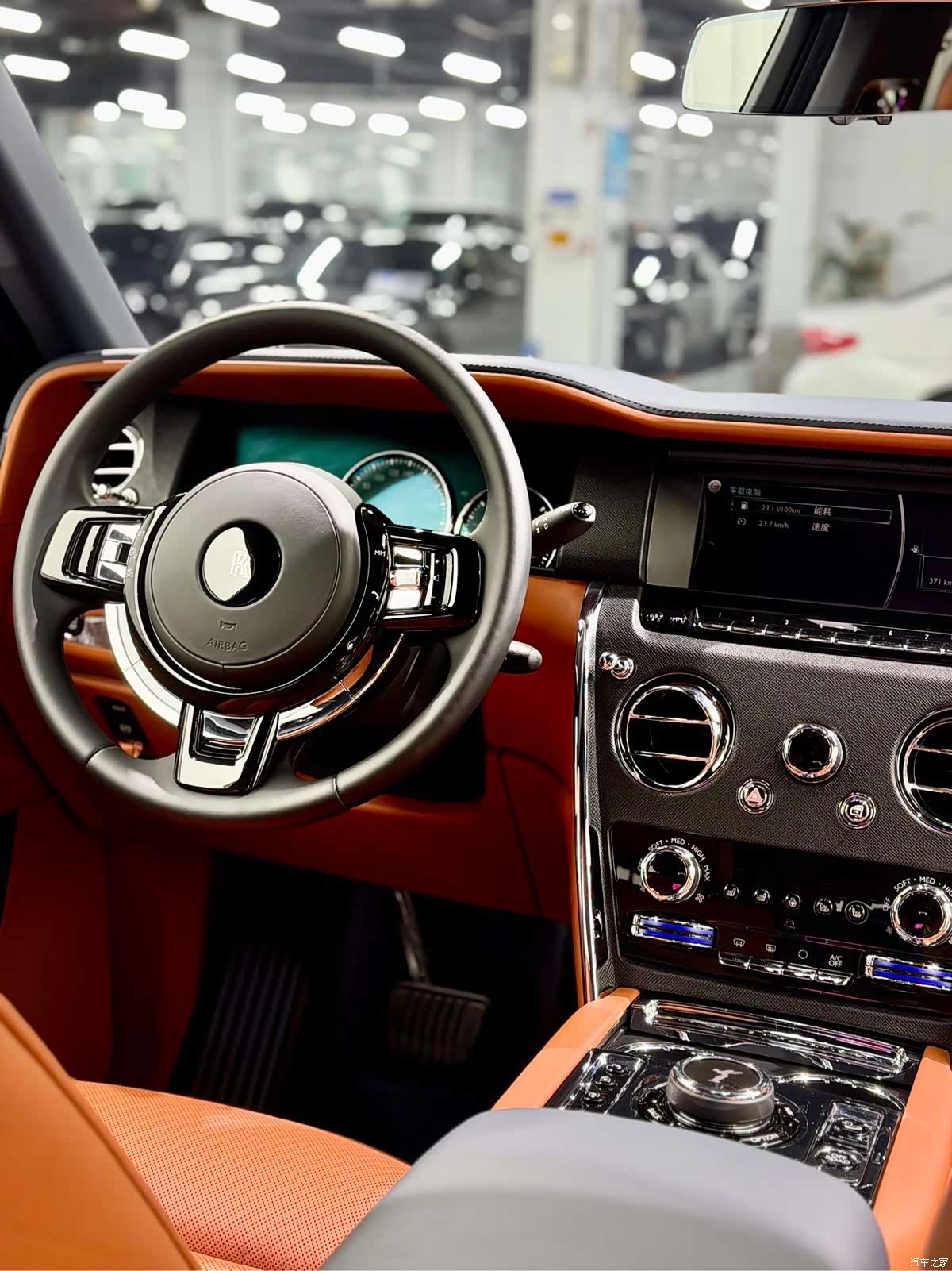Rolls-Royce Cullinan, 2020 14