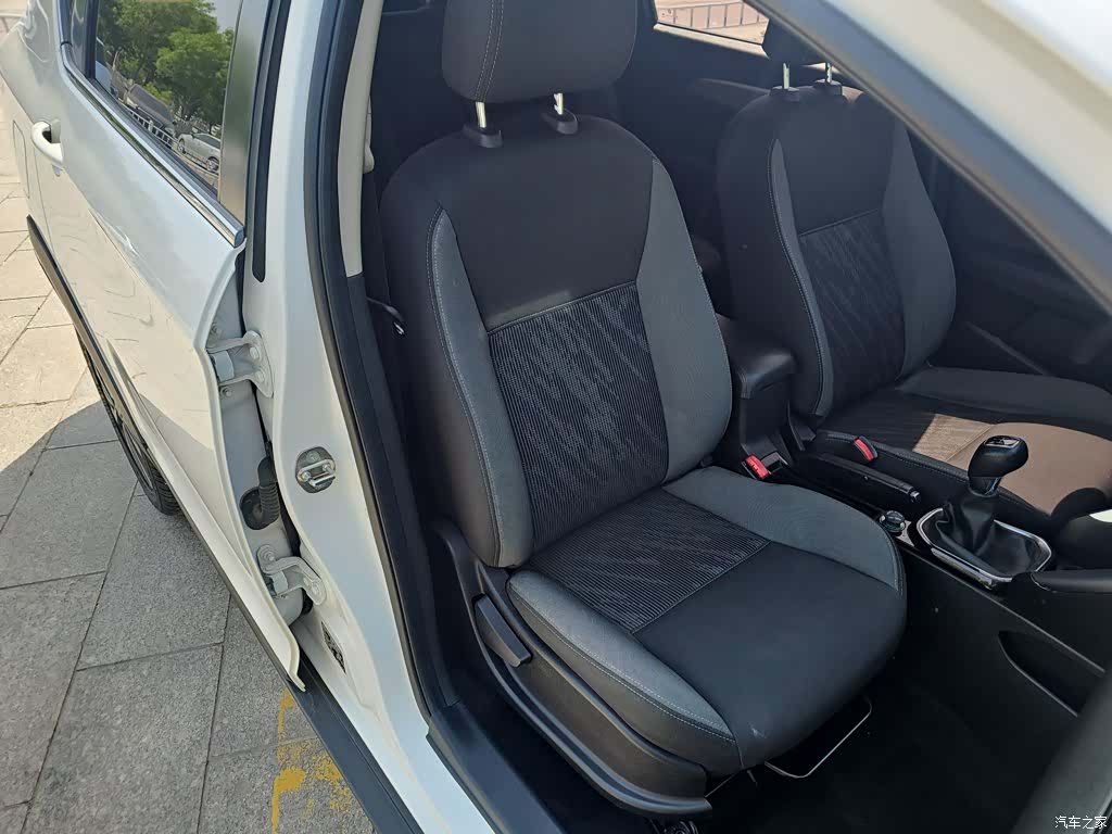 DongFeng AX3, 2019 7