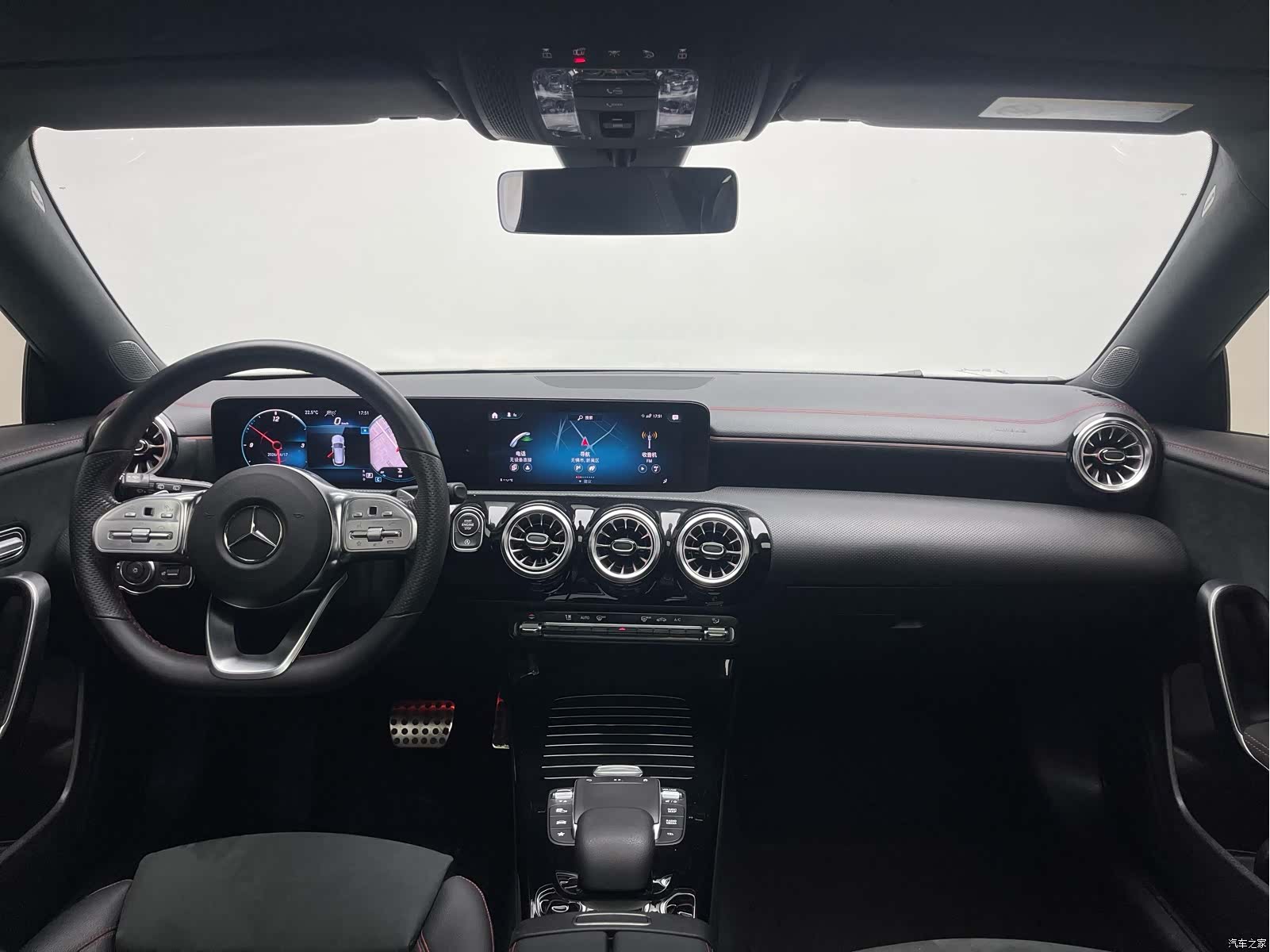 Mercedes-Benz CLA, 2021 3